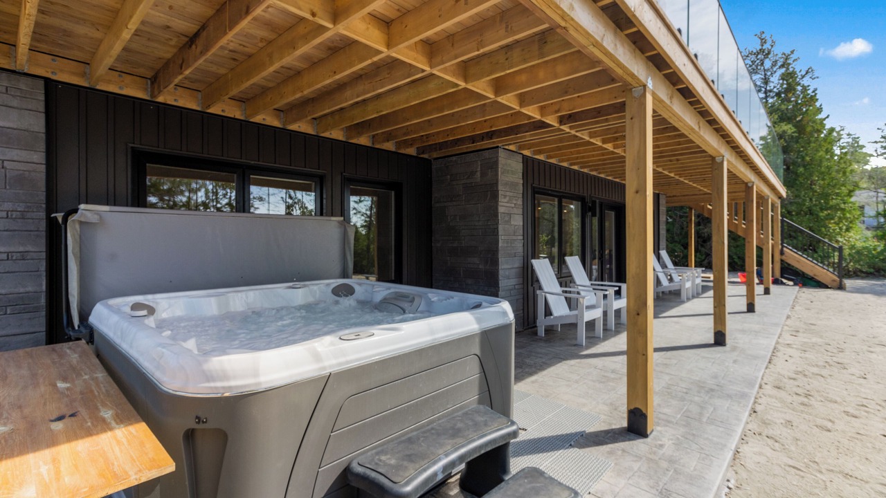 Photo of Patio Balcony in Northern Bruce Peninsula