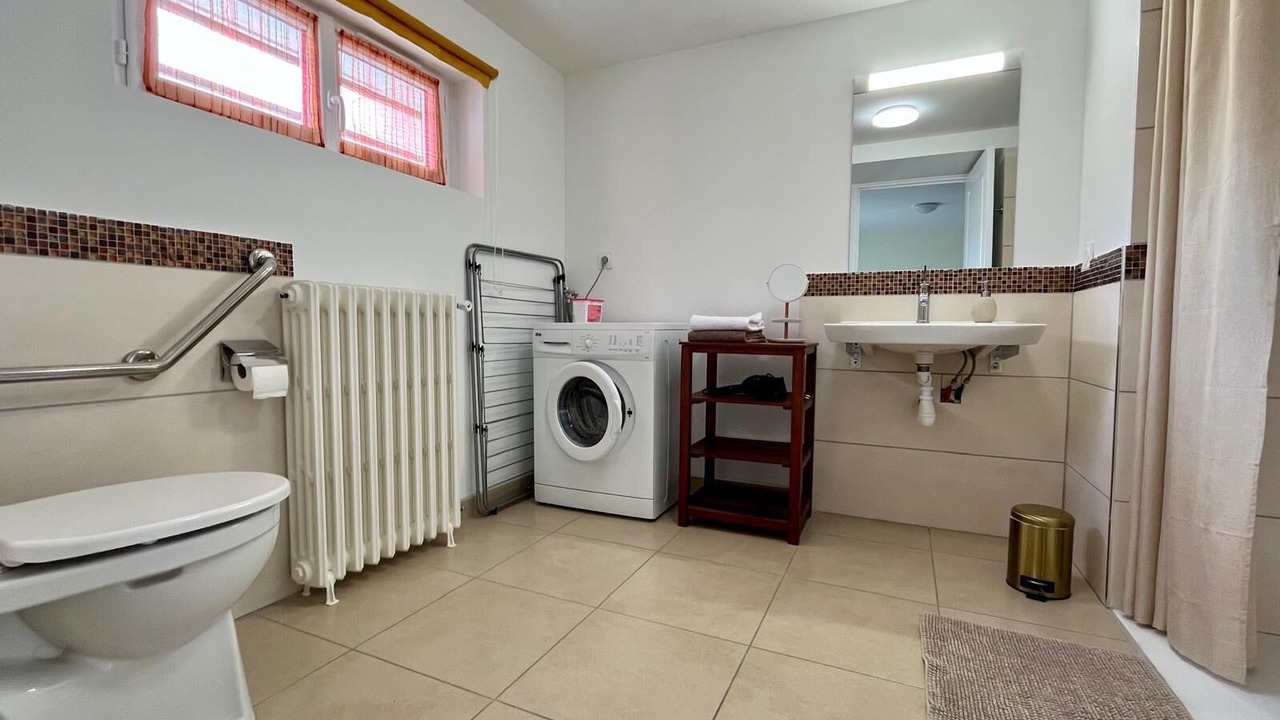 Photo of Bathroom in Chateaux de la Loire