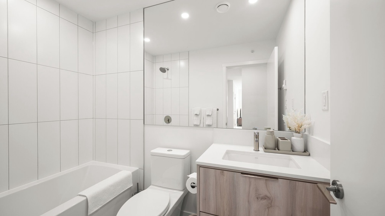 Photo of Bathroom in District of North Vancouver