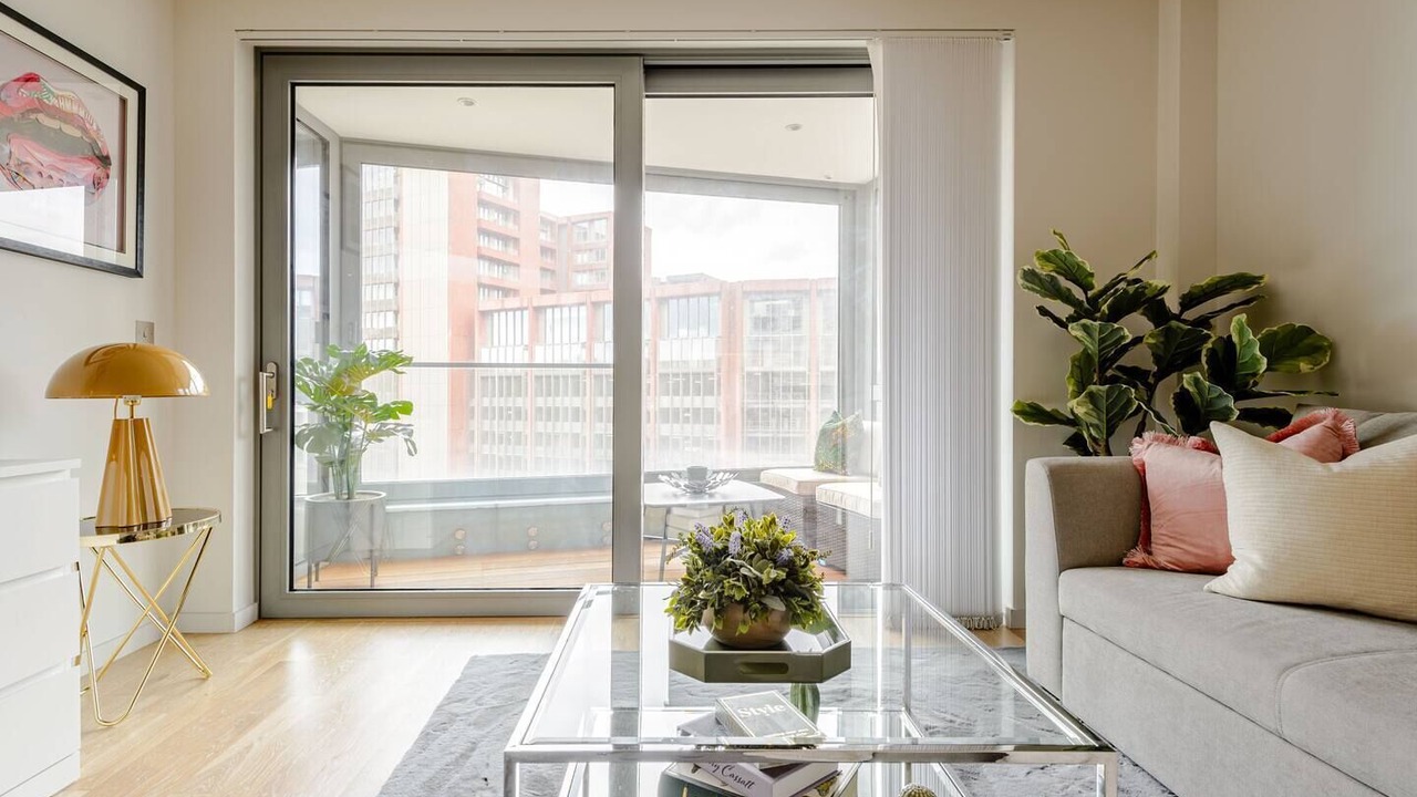 Photo of Livingroom in St. Pancras and Somers Town