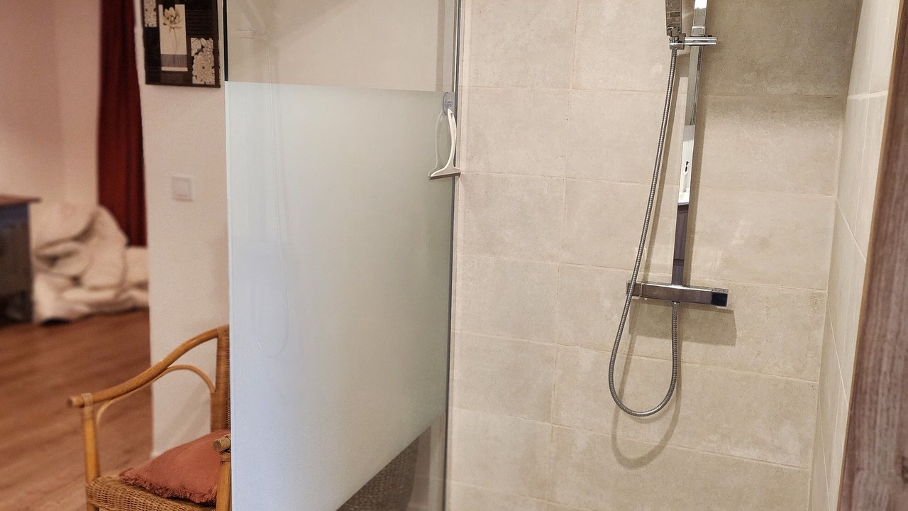 Photo of Bathroom in Tour-en-Sologne