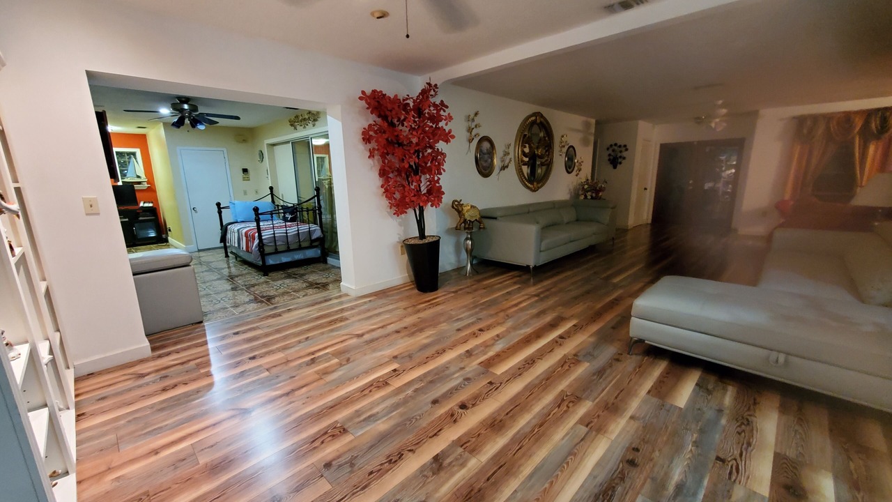 Photo of Livingroom in Trailer Estates