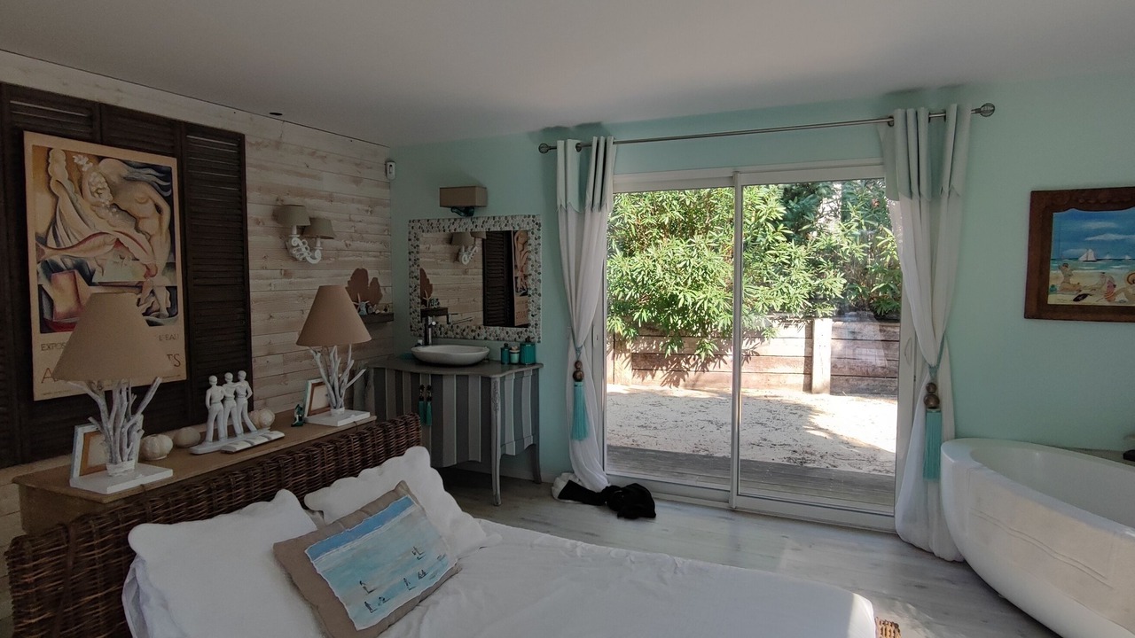 Photo of Bedroom in Arcachon