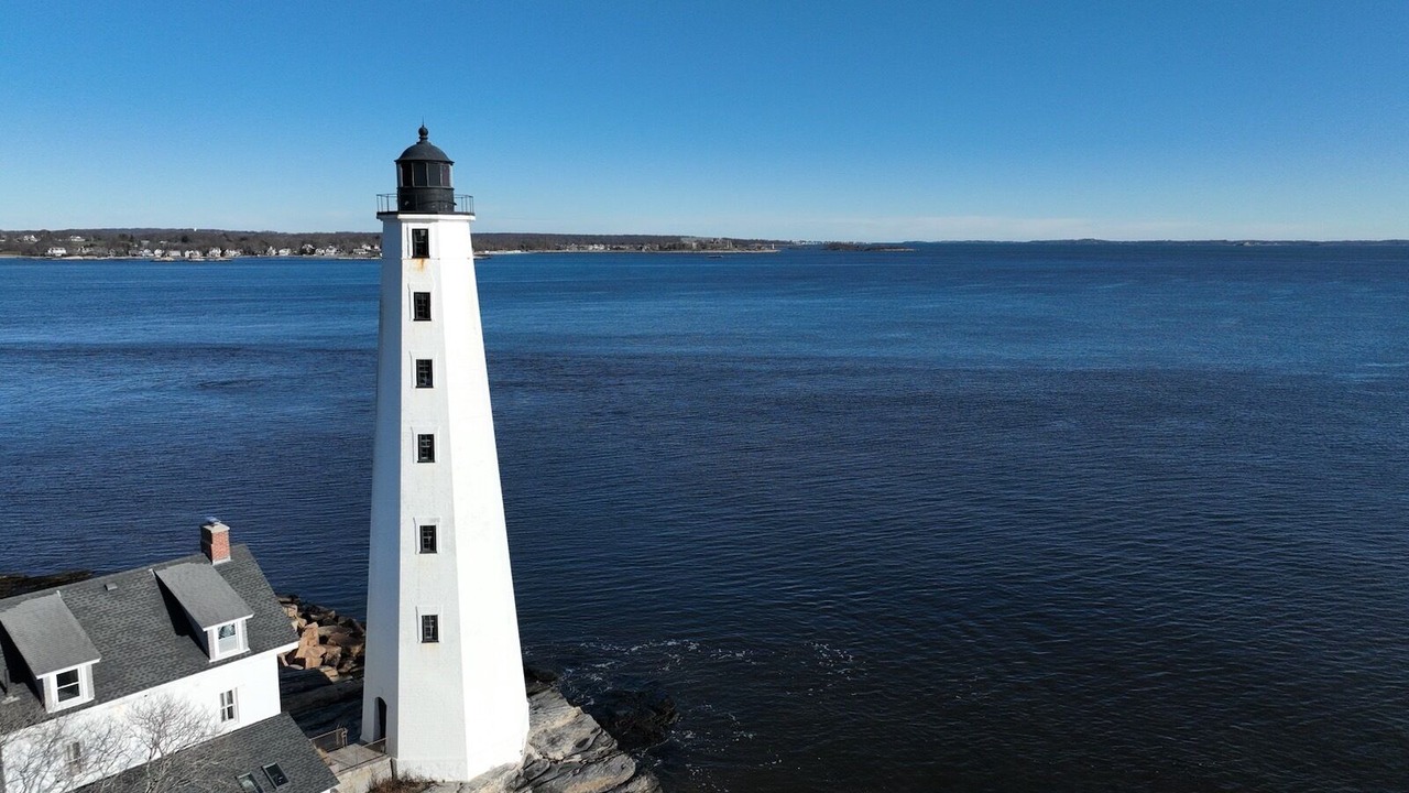 Photo of Others in New London