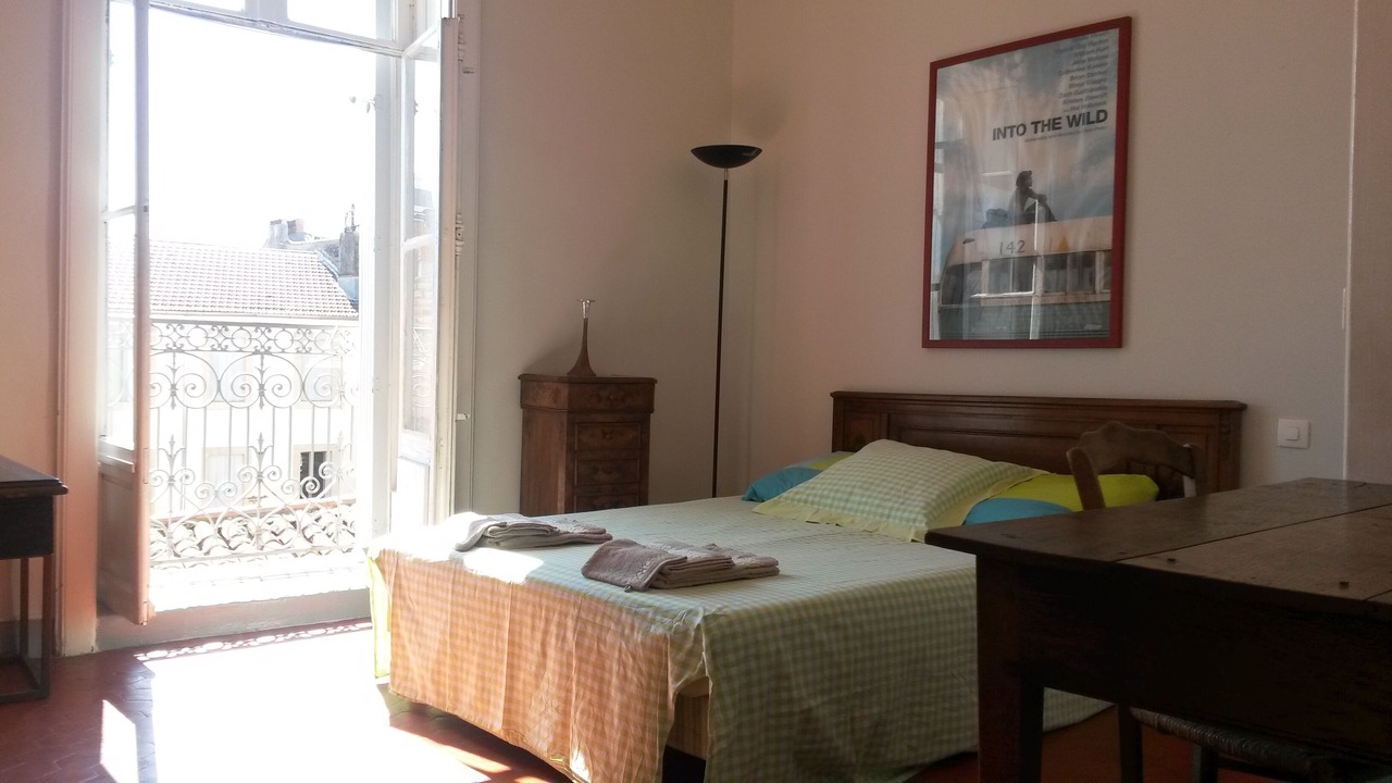 Photo of Bedroom in Comedie