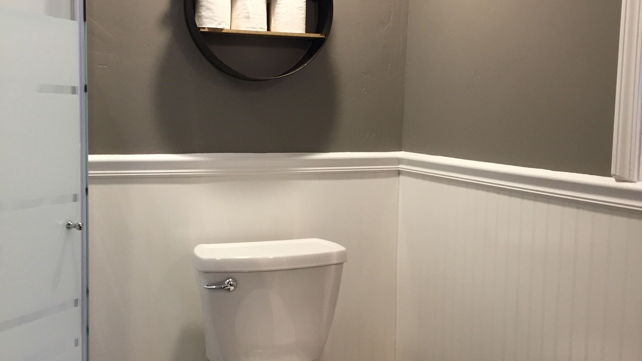 Photo of Bathroom in King