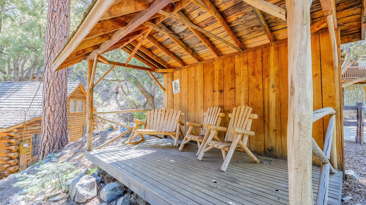 Photo of Patio Balcony in Pine Mountain Club