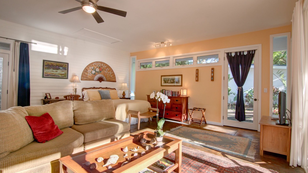 Photo of Bedroom in Pepeekeo
