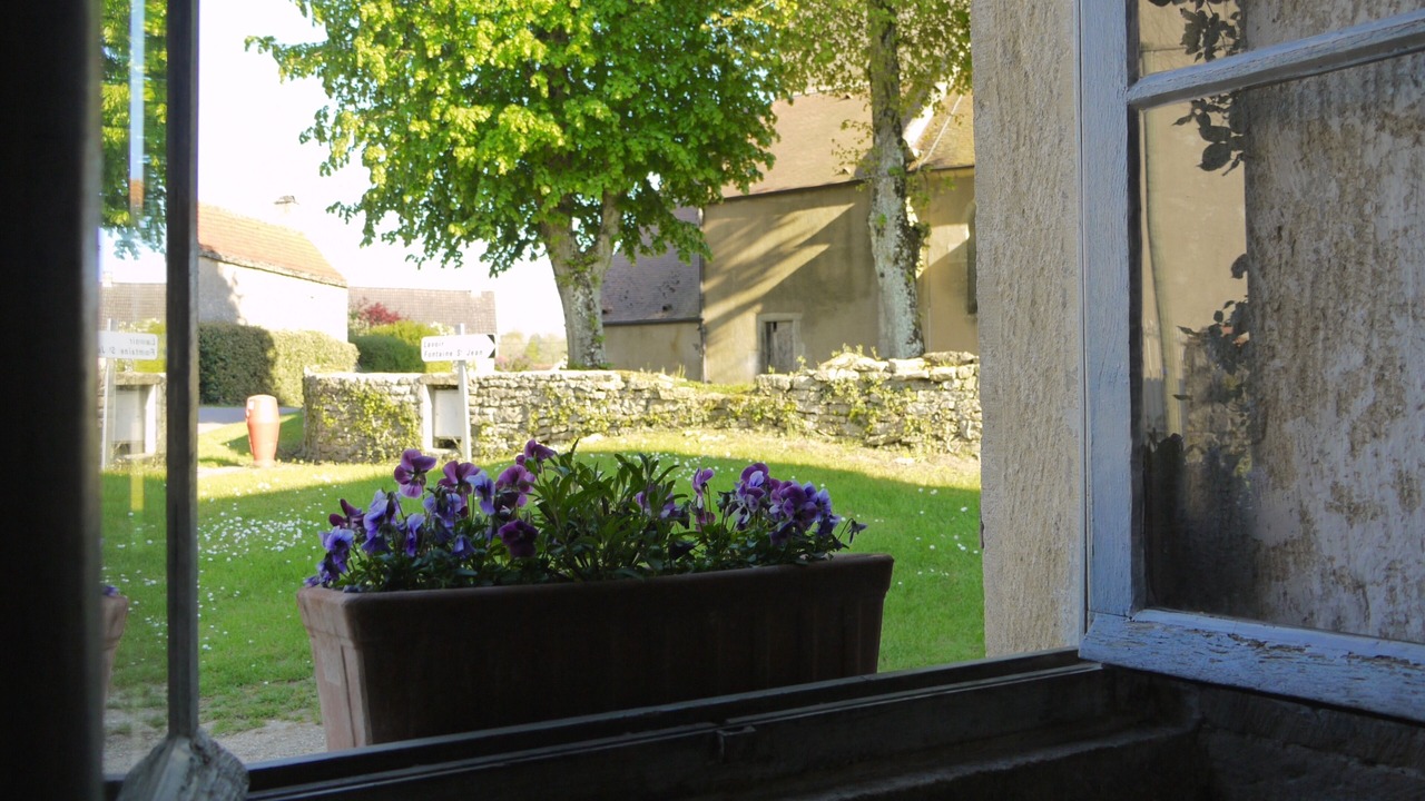 Photo of Others in Corsaint