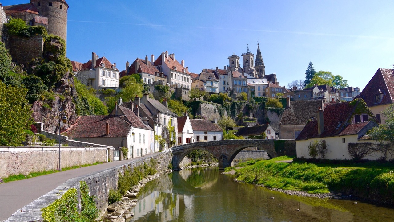 Photo of Others in Corsaint