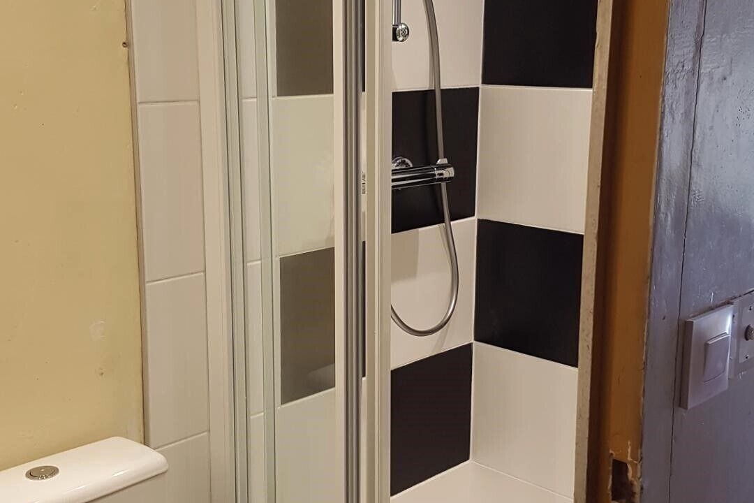 Photo of Bathroom in Embrun