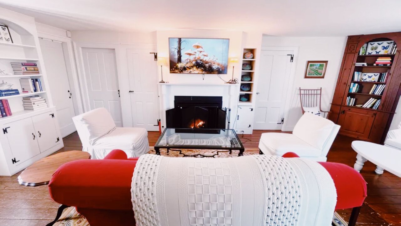 Photo of Livingroom in Saybrook Manor