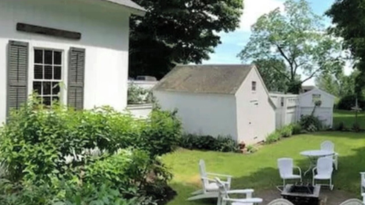 Photo of Outdoor in Saybrook Manor