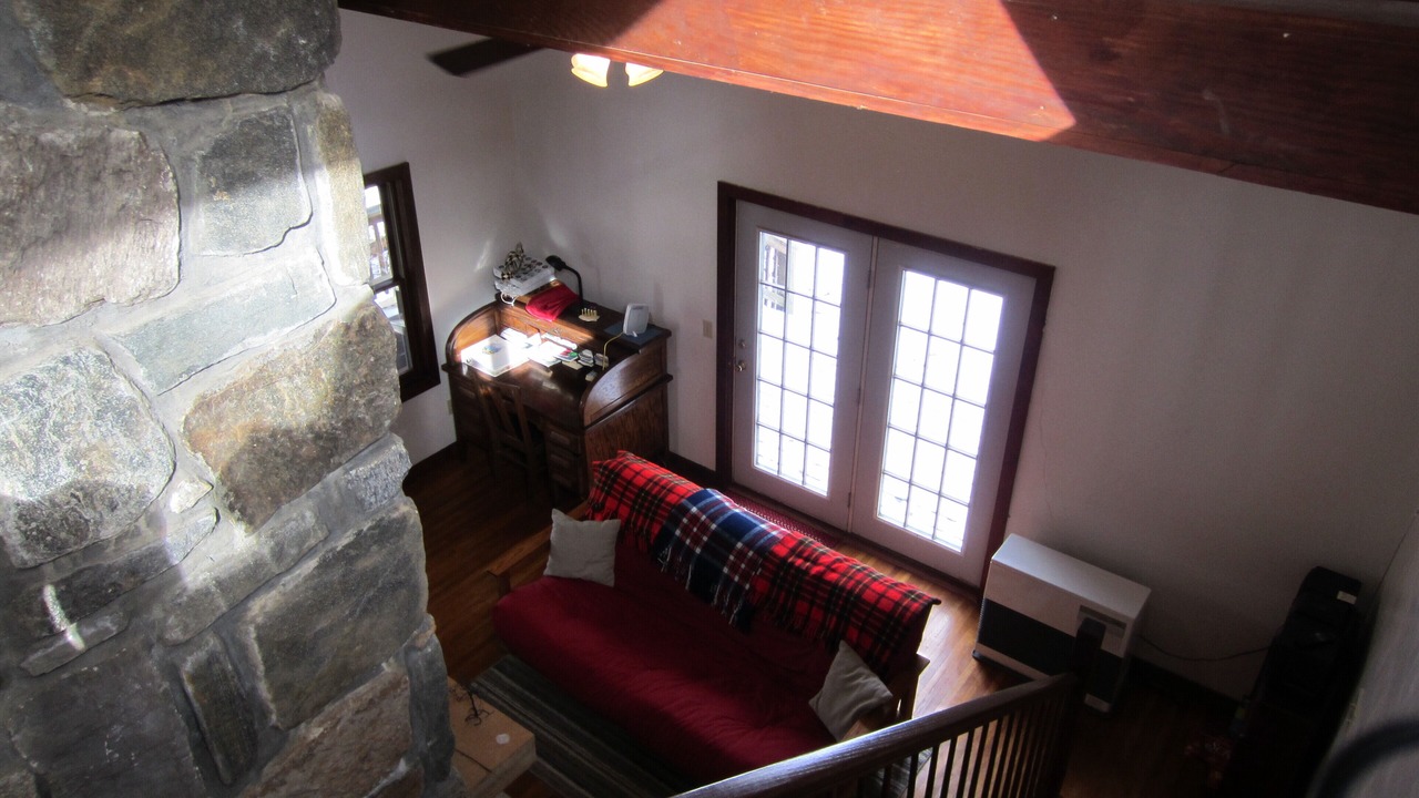 Photo of Livingroom in Plumtree