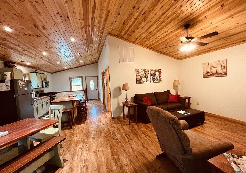 Photo of Bedroom in Alto Pass