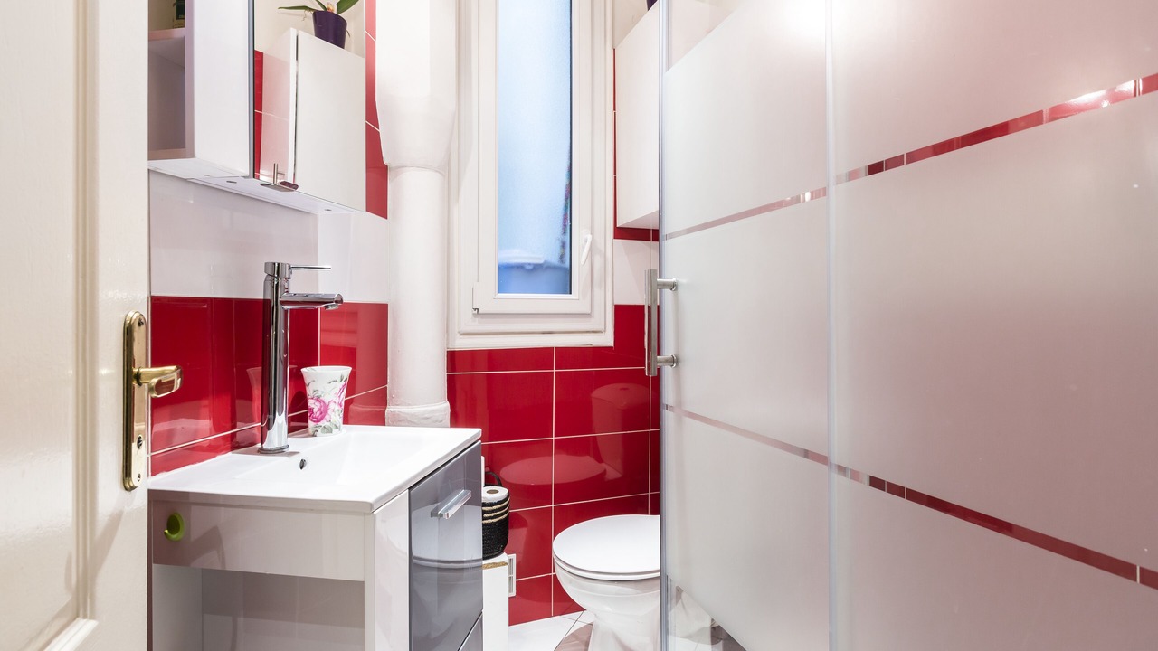 Photo of Bathroom in 9th Arrondissement
