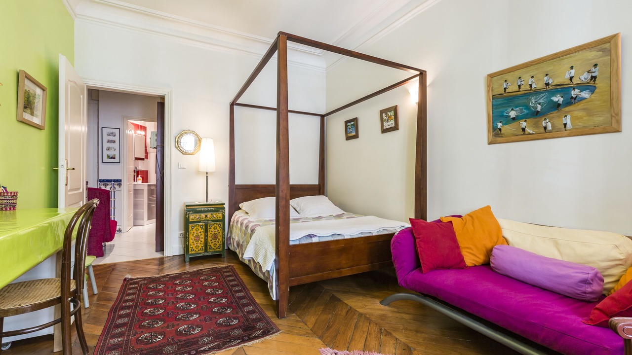 Photo of Bedroom in 9th Arrondissement