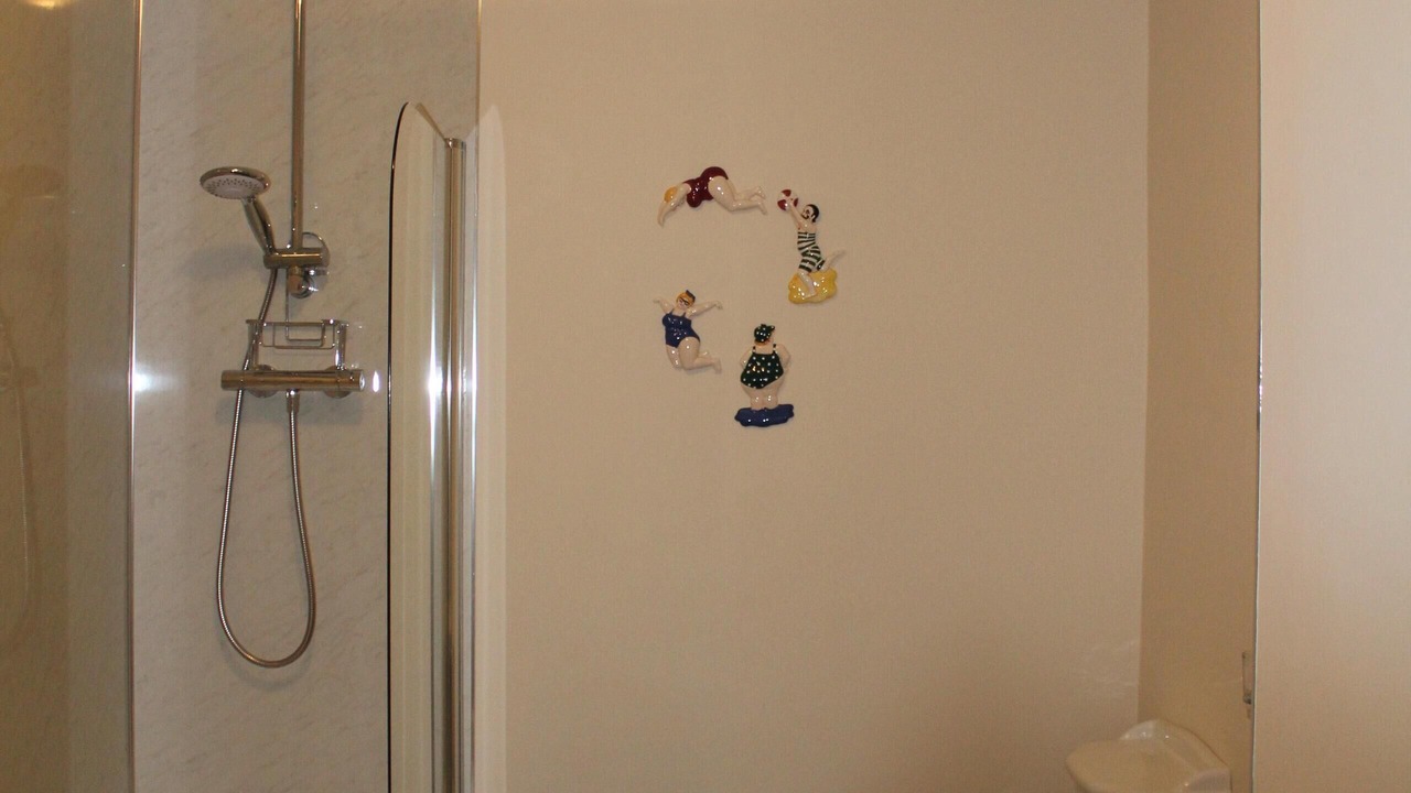 Photo of Bathroom in Elgin