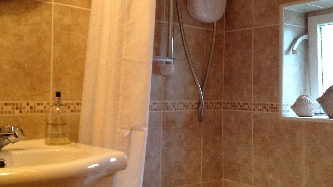 Photo of Bathroom in Staithes