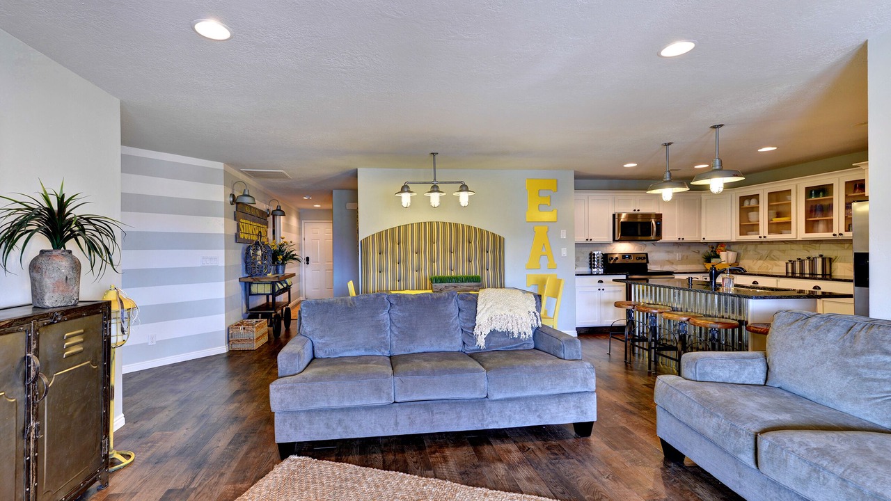 Photo of Livingroom in St. George