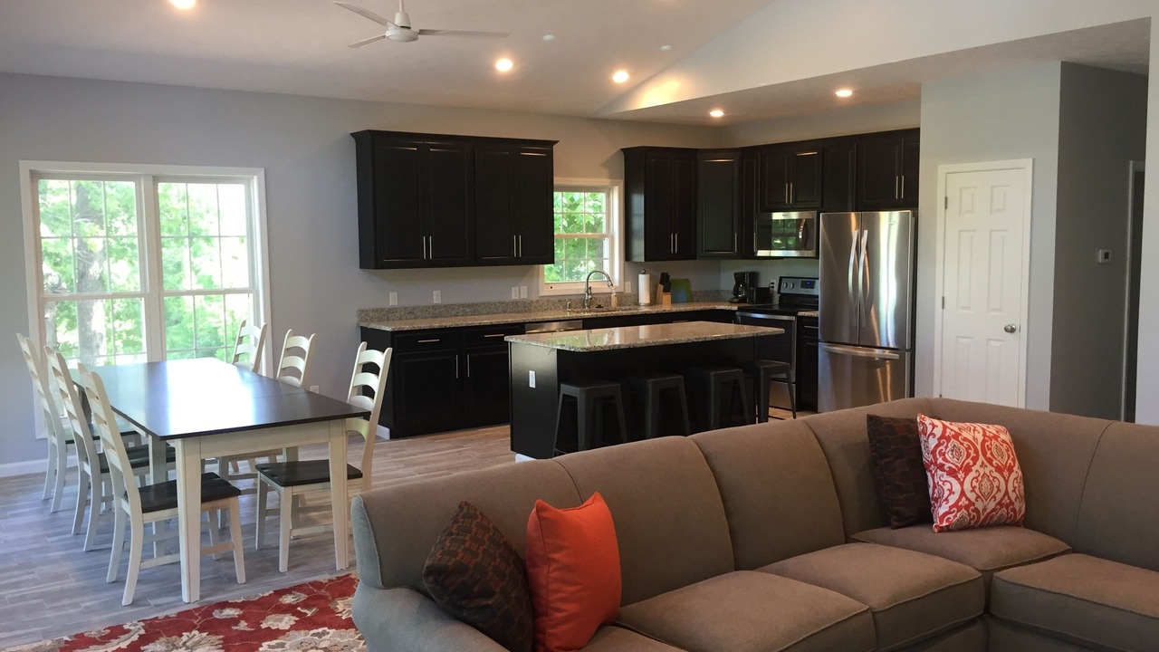 Photo of Bedroom in Grand Rivers