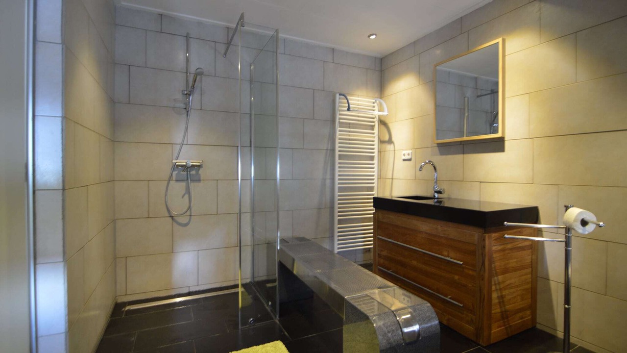 Photo of Bathroom in Wapse