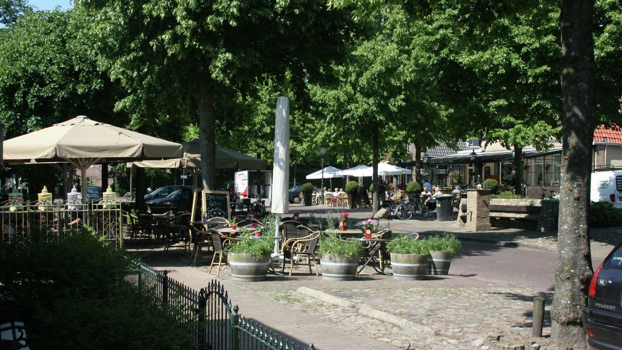 Photo of Others in Langweer