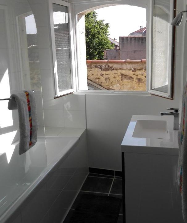Photo of Bathroom in Beziers City Centre