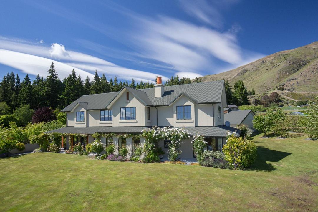 Photo of Buildings in Wanaka