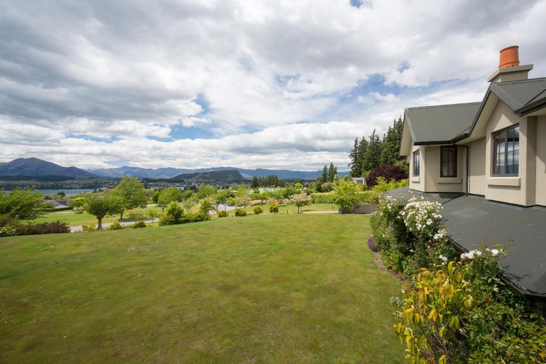 Photo of Buildings in Wanaka