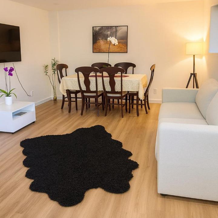 Photo of Livingroom in Dollarton