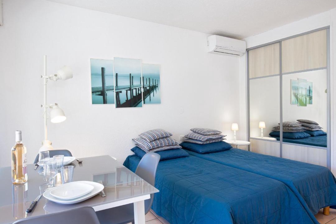 Photo of Bedroom in Saint-Raphael