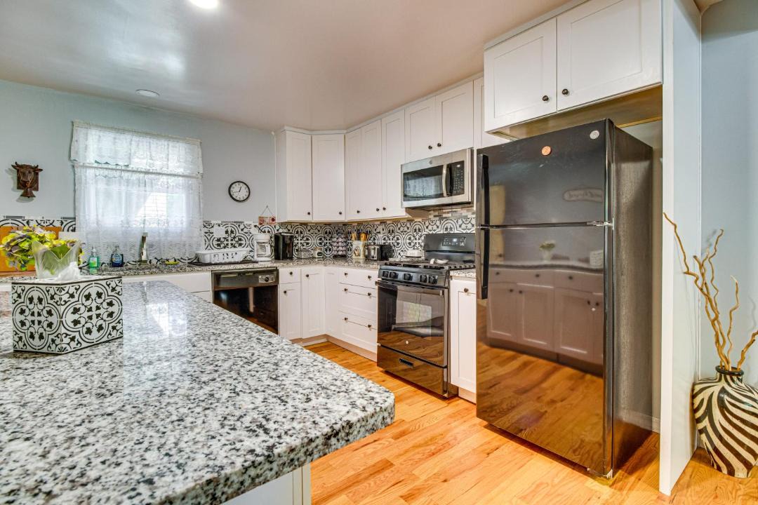 Photo of Kitchen in Mammoth Spring