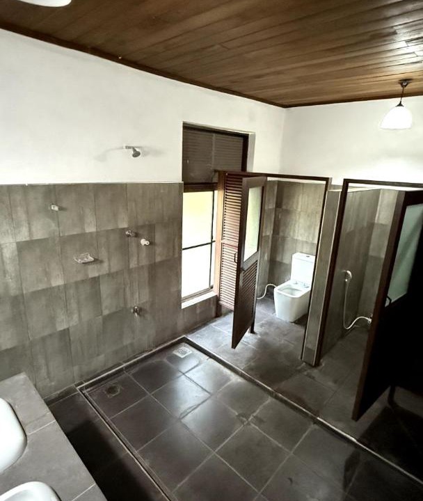 Photo of Bathroom in Kirinda