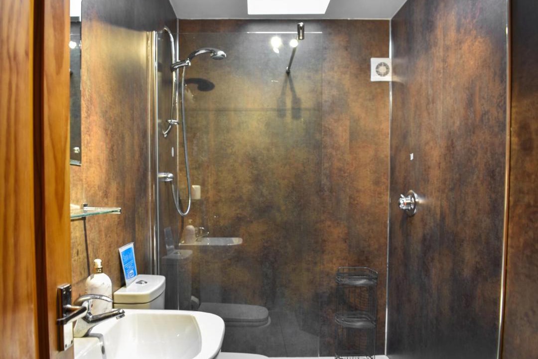 Photo of Bathroom in Pooley Bridge