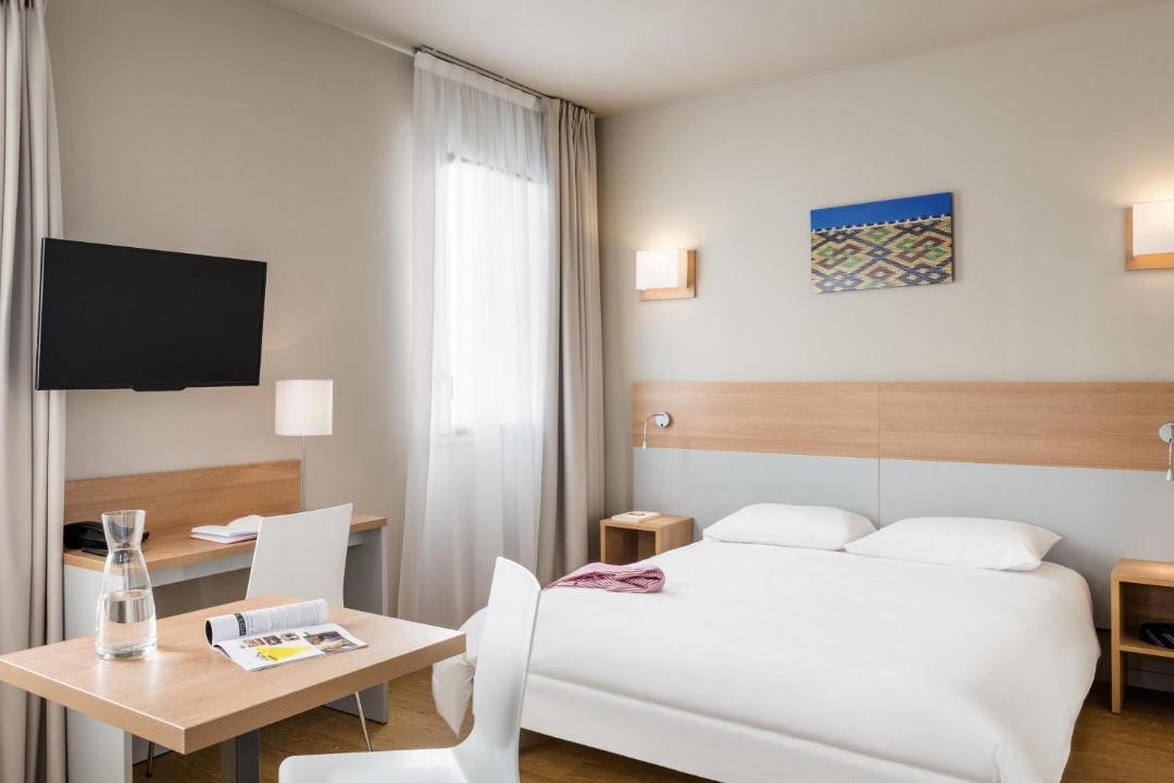 Photo of Bedroom in Faubourg North