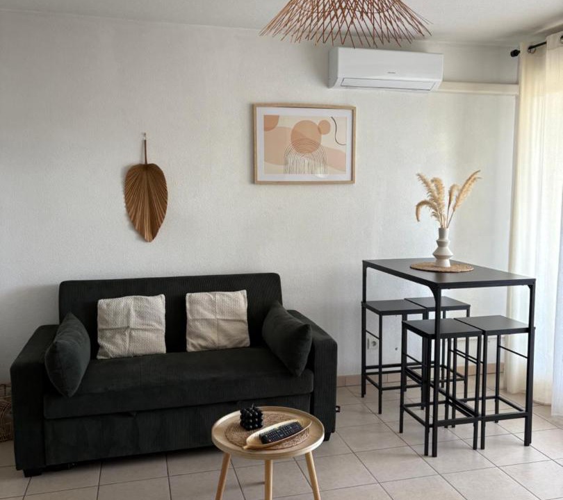 Photo of Livingroom in Port-Saint-Louis-du-Rhone