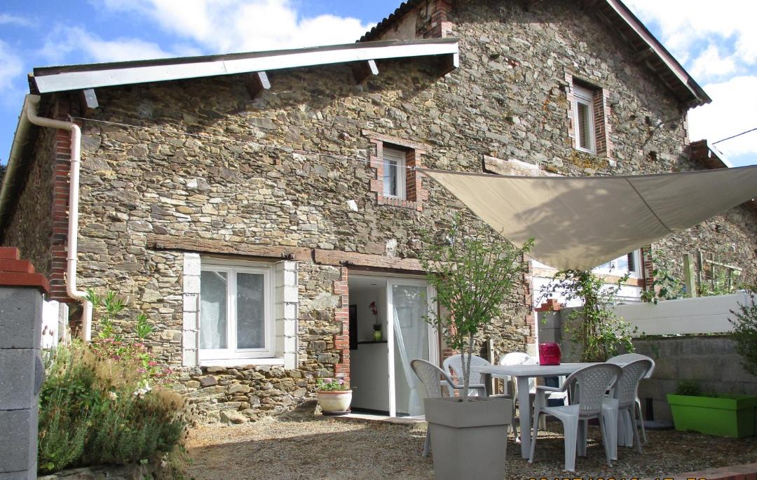 Photo of Buildings in Saint-Andre-Goule-d'Oie