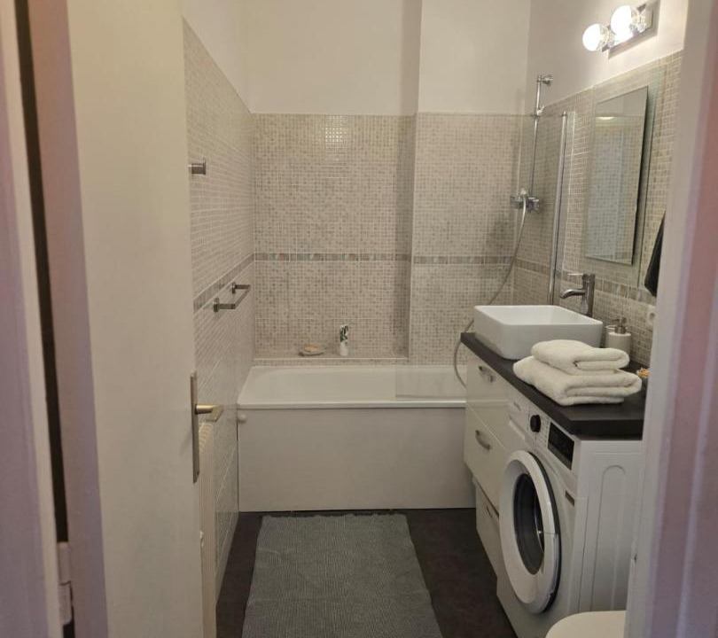 Photo of Bathroom in Rueil-Malmaison