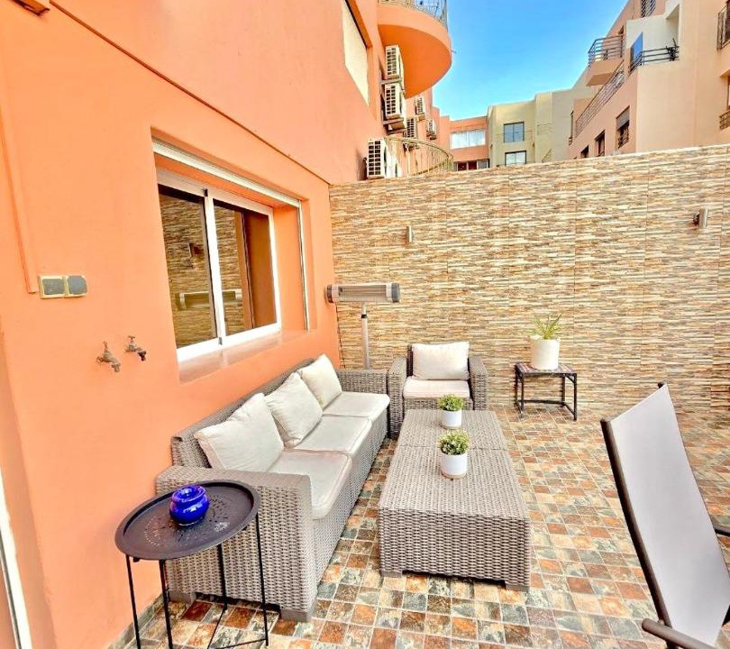 Photo of Patio Balcony in Oulad Khallouf