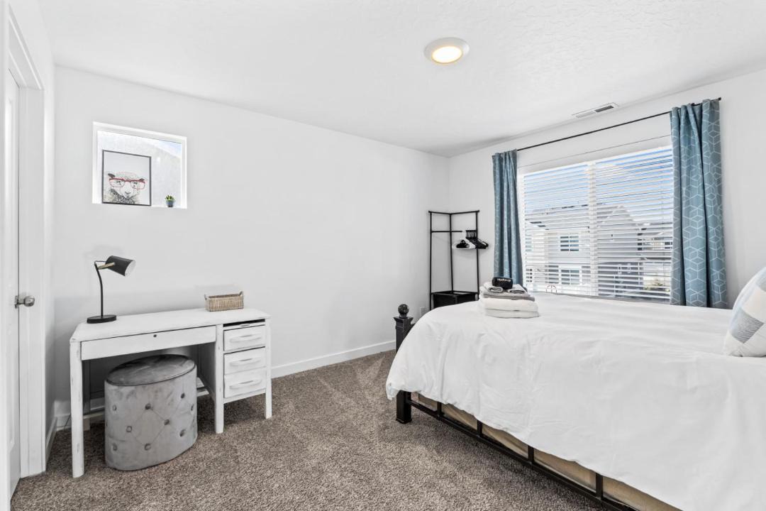 Photo of Bedroom in Lehi