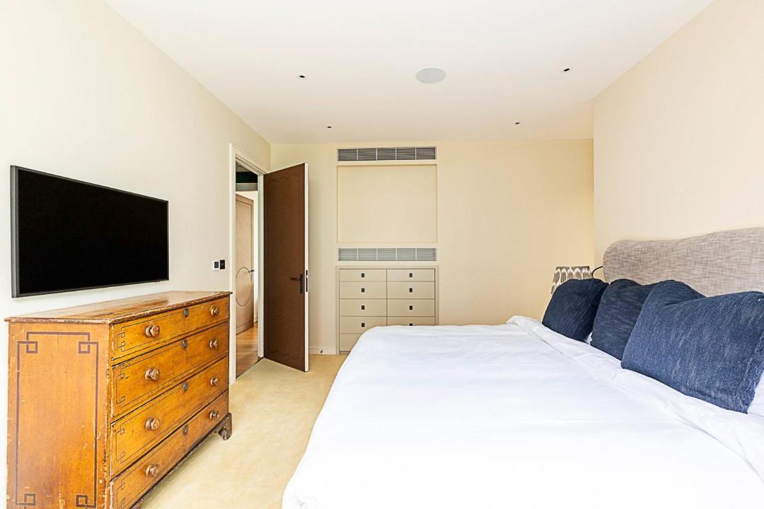 Photo of Bedroom in South Bank