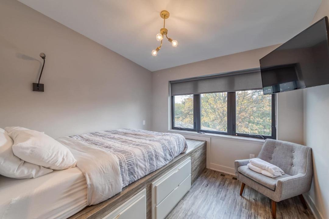 Photo of Bedroom in Burns Park