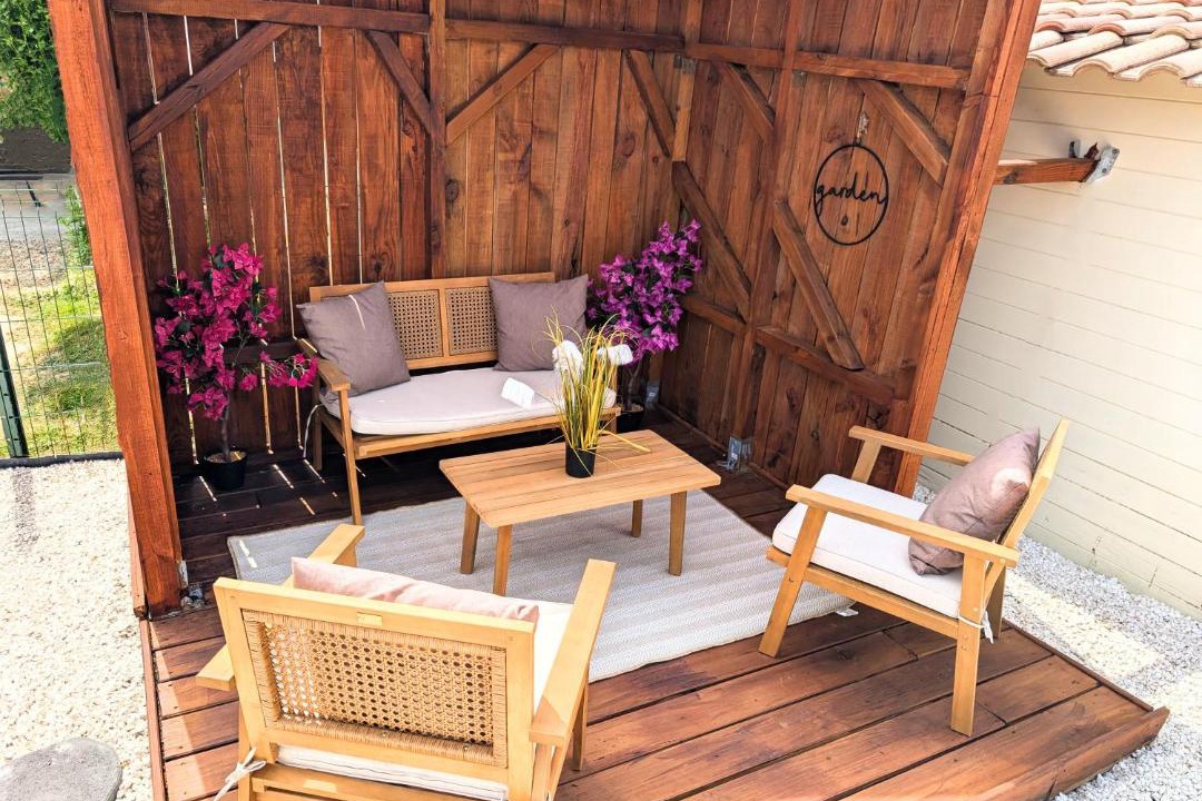 Photo of Patio Balcony in Hure