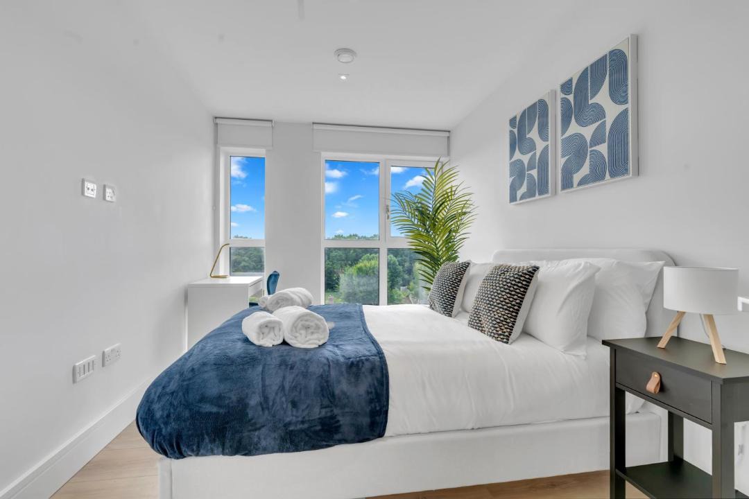 Photo of Bedroom in Coombe Hill