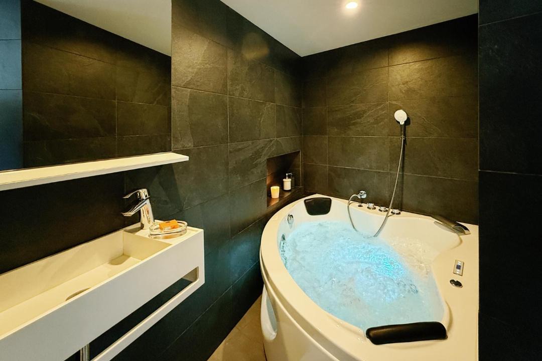 Photo of Bathroom in Bullion