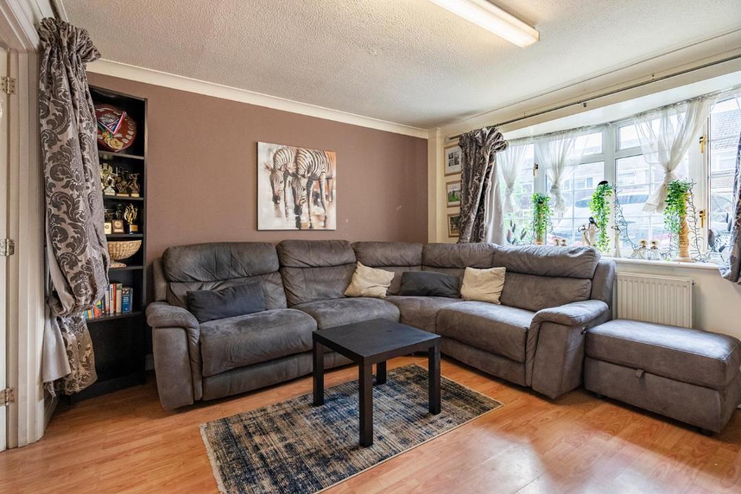 Photo of Livingroom in Langley Marish