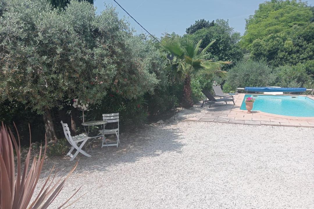 Photo of Others in Saint-Maximin-la-Sainte-Baume