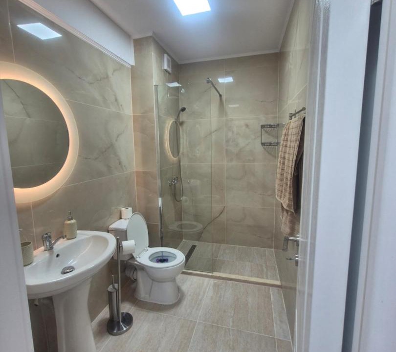 Photo of Bathroom in Saturn