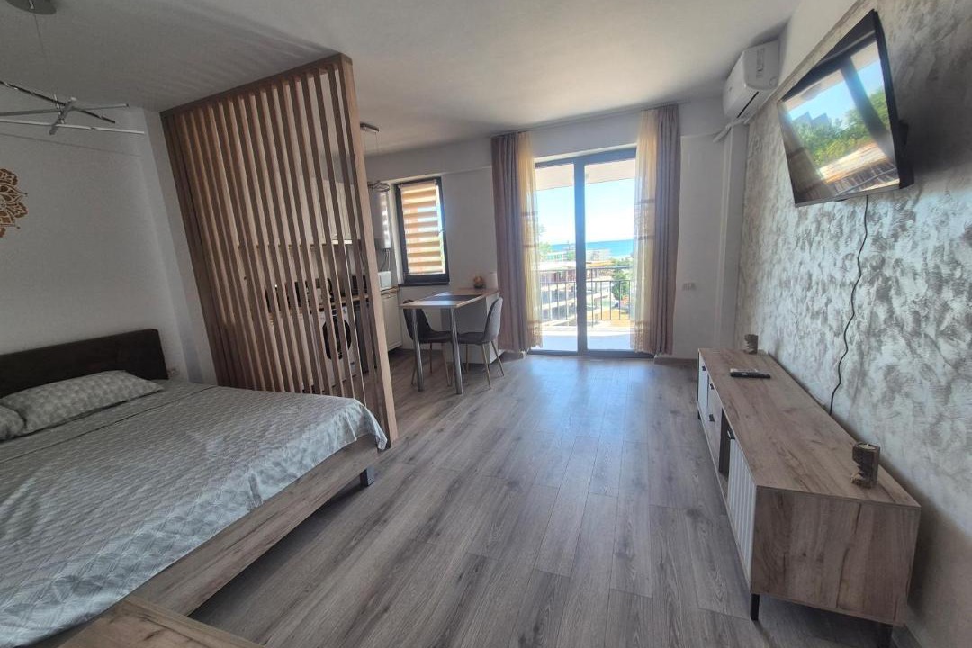 Photo of Bedroom in Saturn